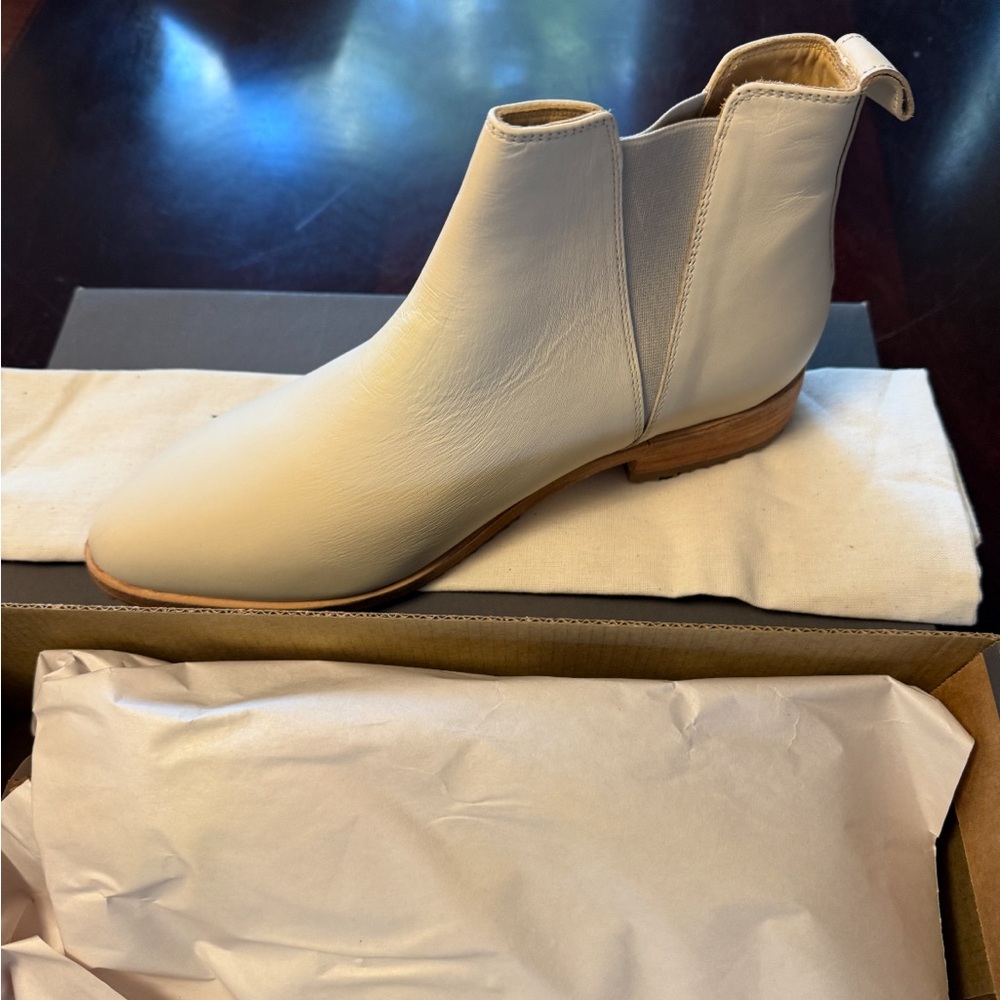 Nisolo Cream Ankle Boots